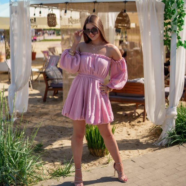 Sukienka muślinowa w kroju bombki z bufiastymi rękawami różowy